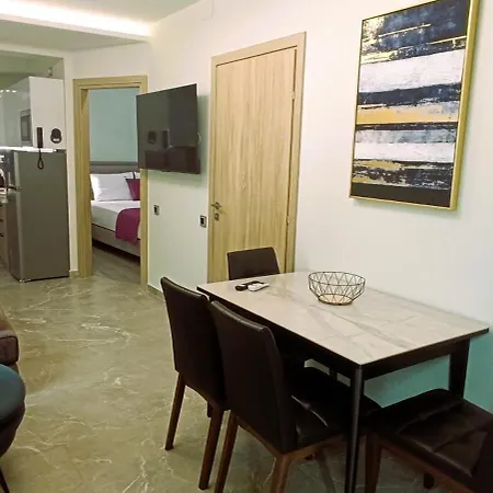 Pyrgiou Aparthotel *
