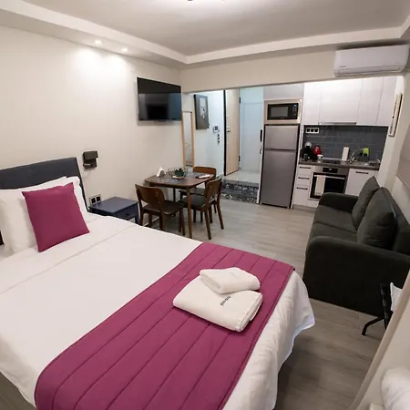 Aparthotel Pyrgiou