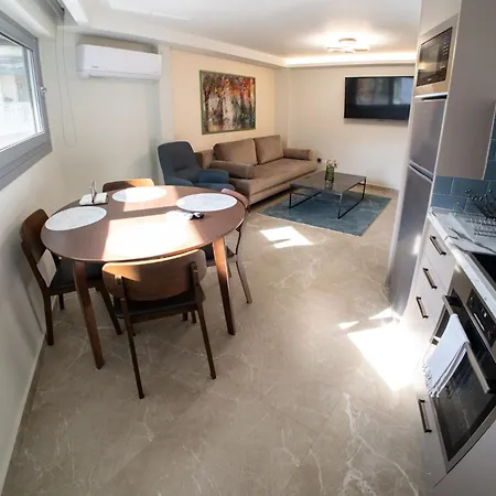 Aparthotel Pyrgiou 4*